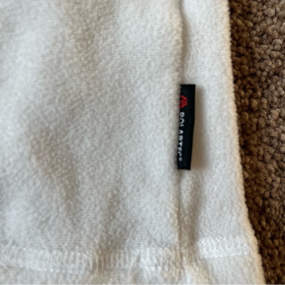 Helly Hansen White Sweater with Red Accent - Picture 2 of 8